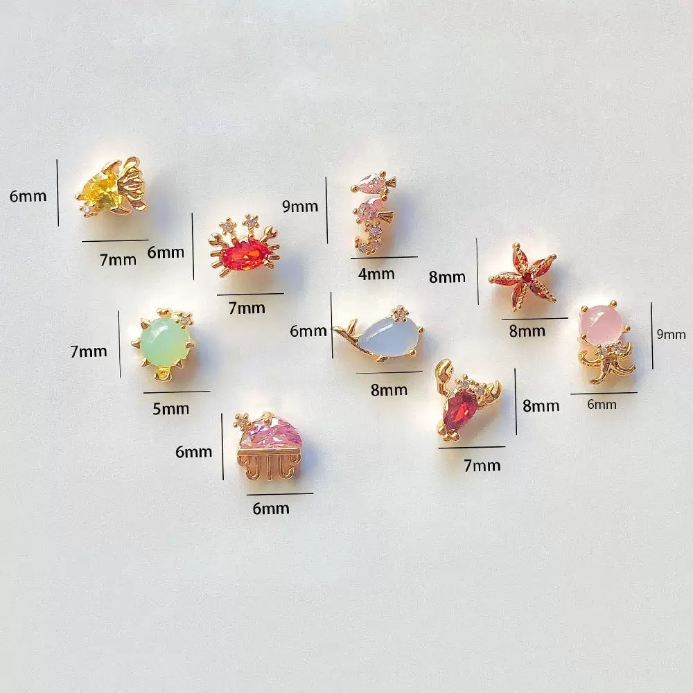 COSiii Orecchini a Forma di Granchio – Argento 925 Placcato Oro con Zirconi