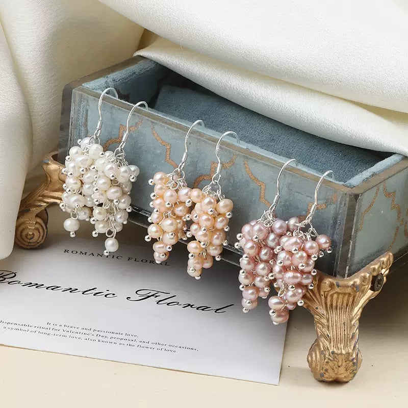 COSiii Orecchini Pendenti con Perle Naturali – Design Cascata, Gancio in Argento