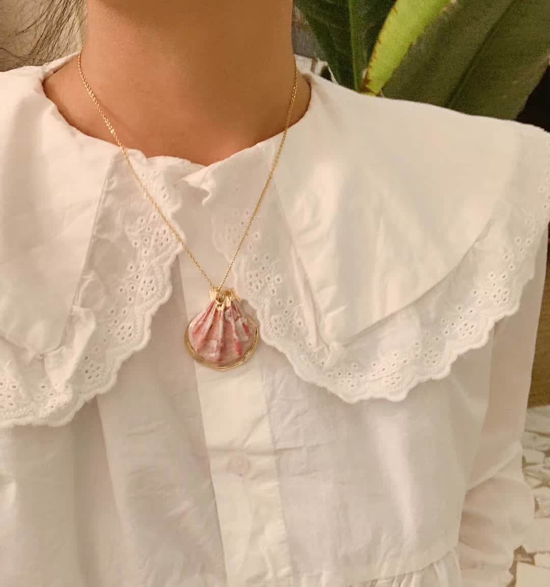 COSiii 14k gold plated necklace shell pendant