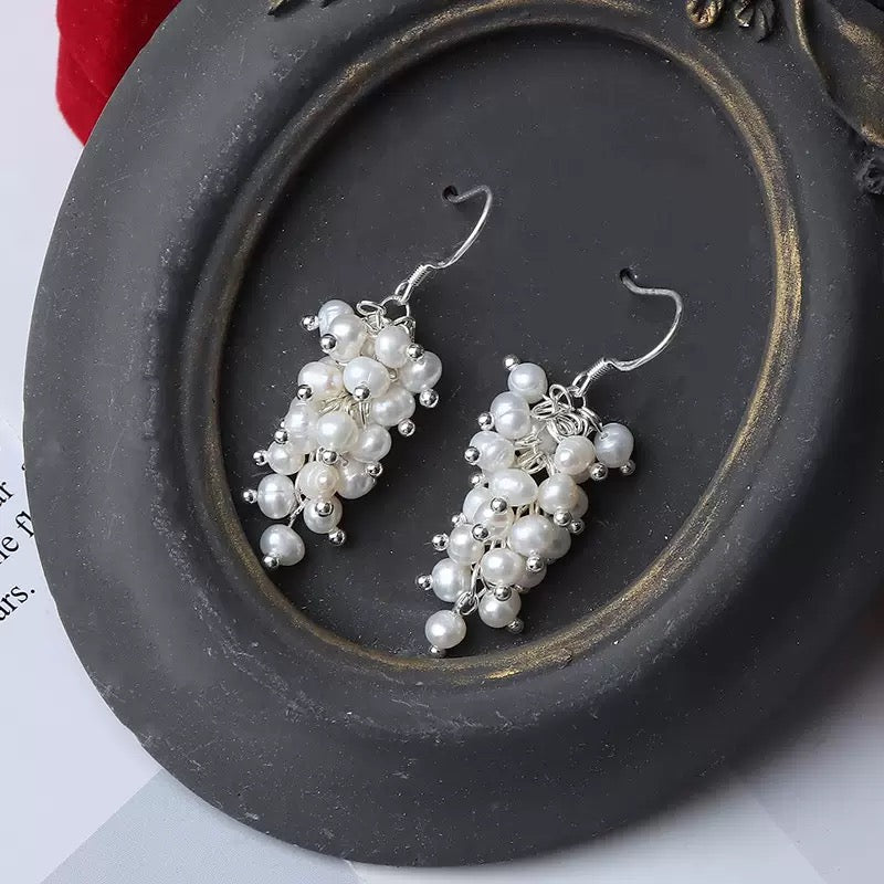 COSiii Orecchini Pendenti con Perle Naturali – Design Cascata, Gancio in Argento