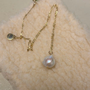 Single Baroque Pearl Necklace 14k Gold Plated