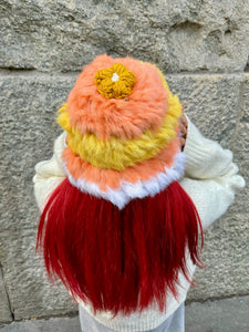 Fur woven hat with woolen flowers decoration