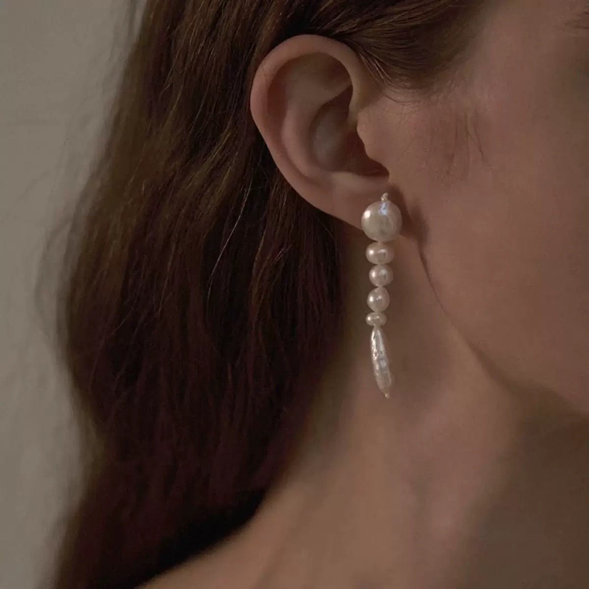 COSiii Orecchini Pendenti con Perle Naturali – Eleganza Irregolare