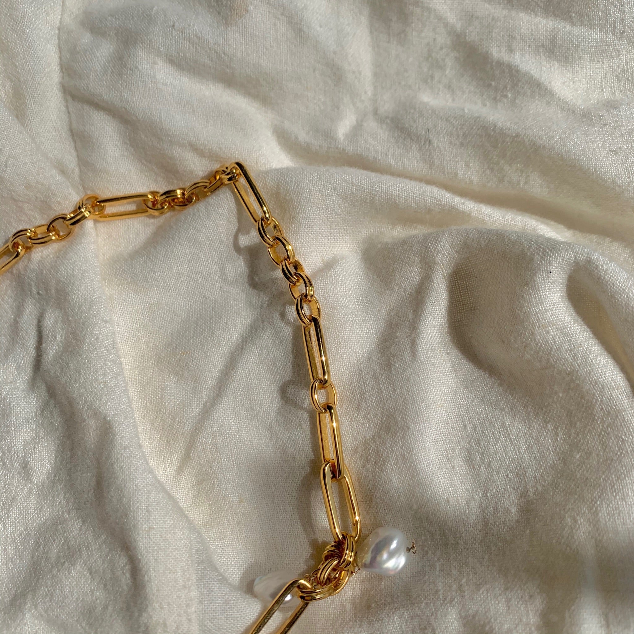 COSiii Gold chain pearl necklace