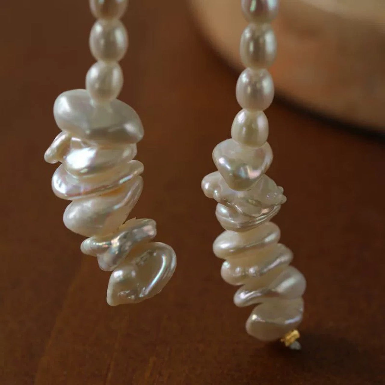 COSiii Natural irregular pearl earrings