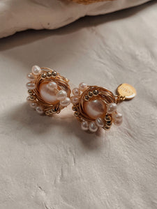 COSiii Pearl Surround Round Earrings