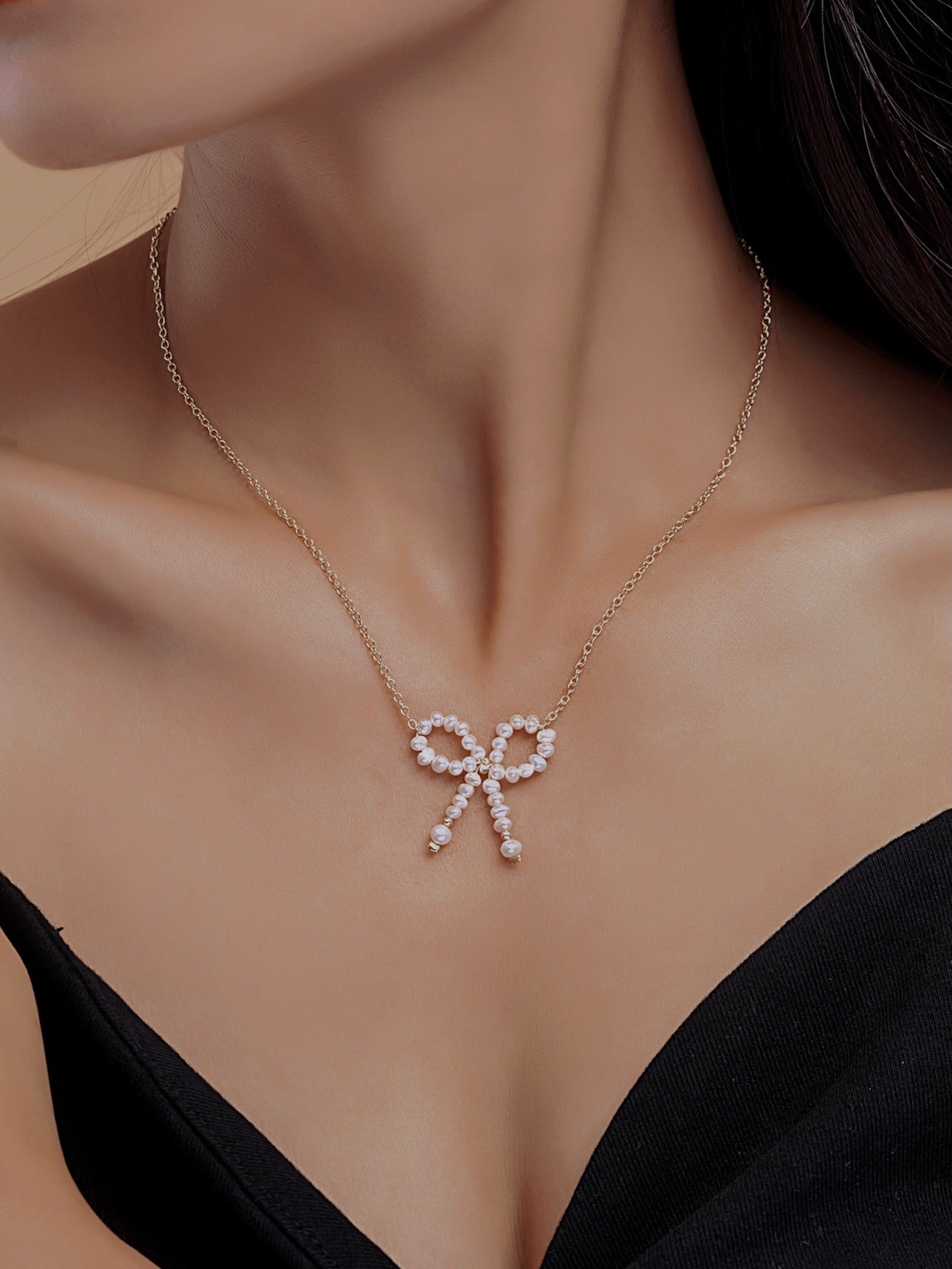 COSiii Pearl Bow Necklace