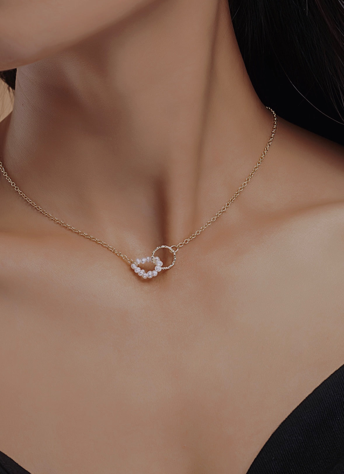 COSiii pearl clasp necklace