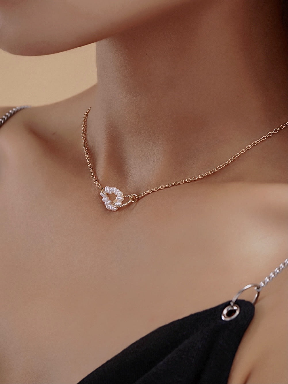 COSiii pearl clasp necklace