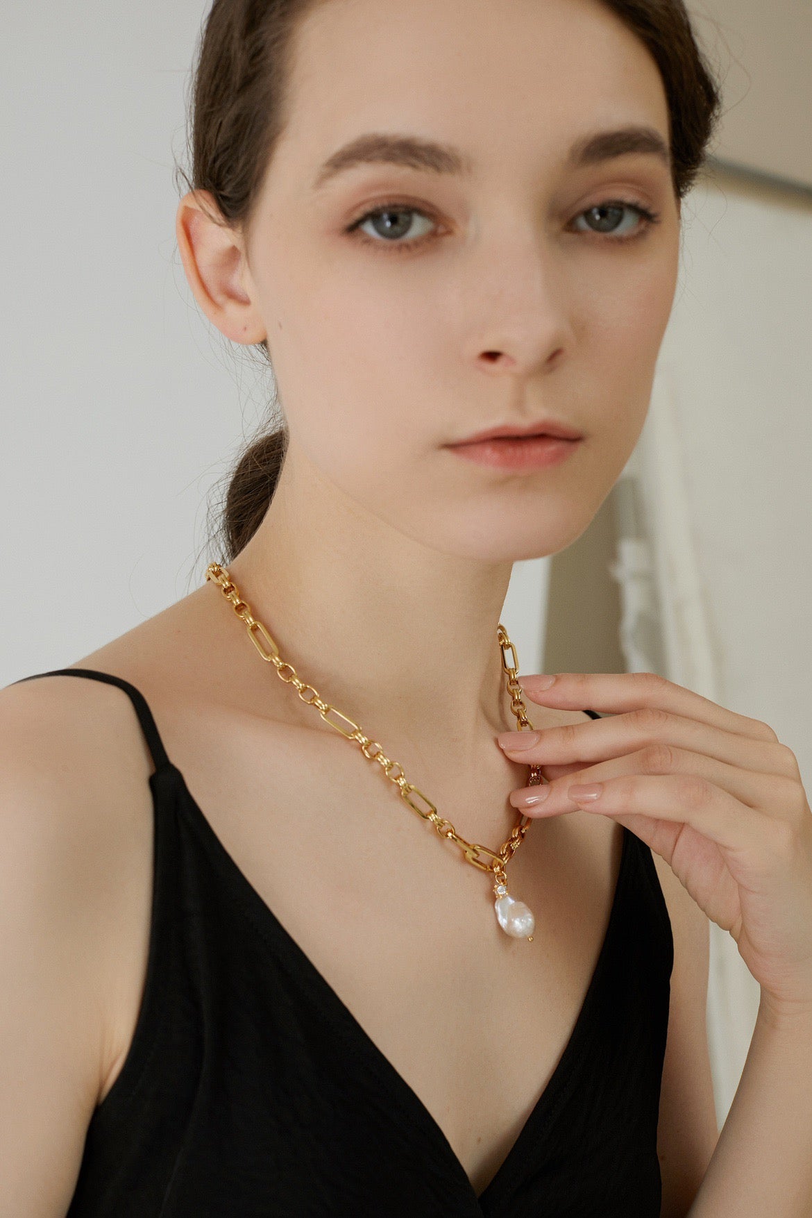 COSiii PROTEUS Baroque Style Pearl Gold Necklace